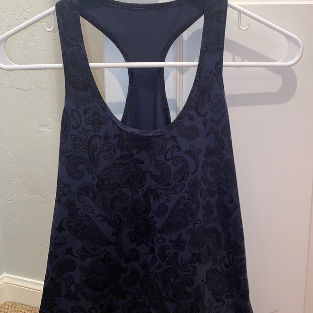 Lululemon workout tank top